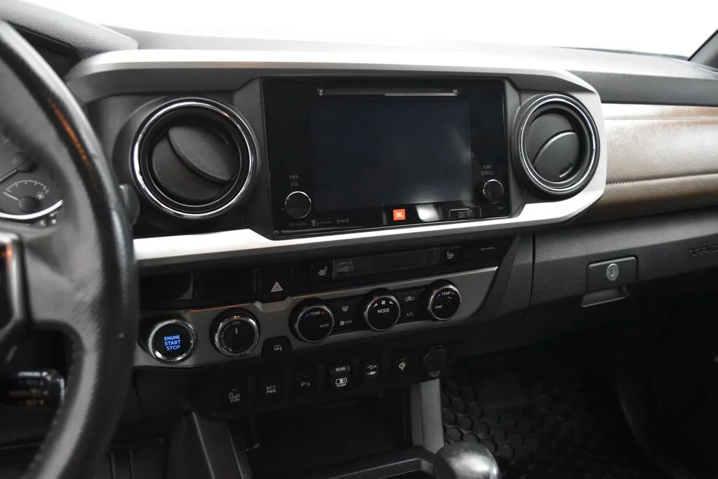 Used 2018 Super White Toyota Limited image 13