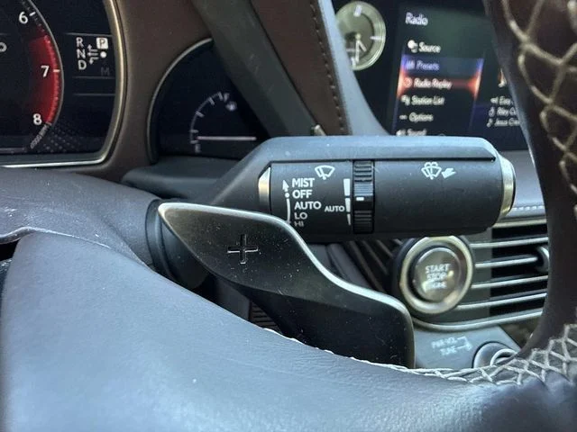 Used 2019  Lexus 500 Base image 40