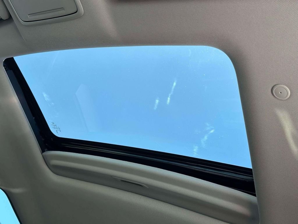 Used 2024 Gray Honda EX-L image 19