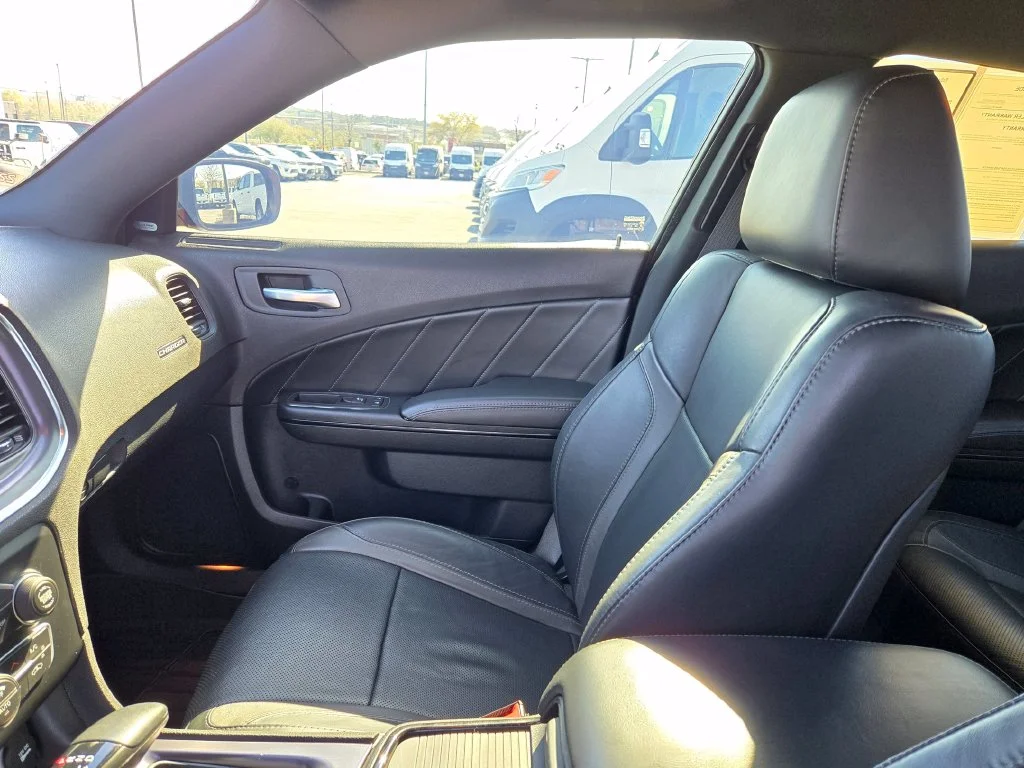 Used 2016 Red Dodge R/T image 29