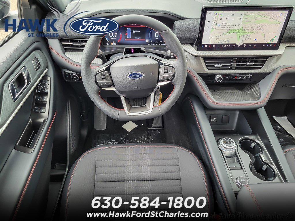 New 2026 Carbonized Gray Metallic Ford ST-Line image 13