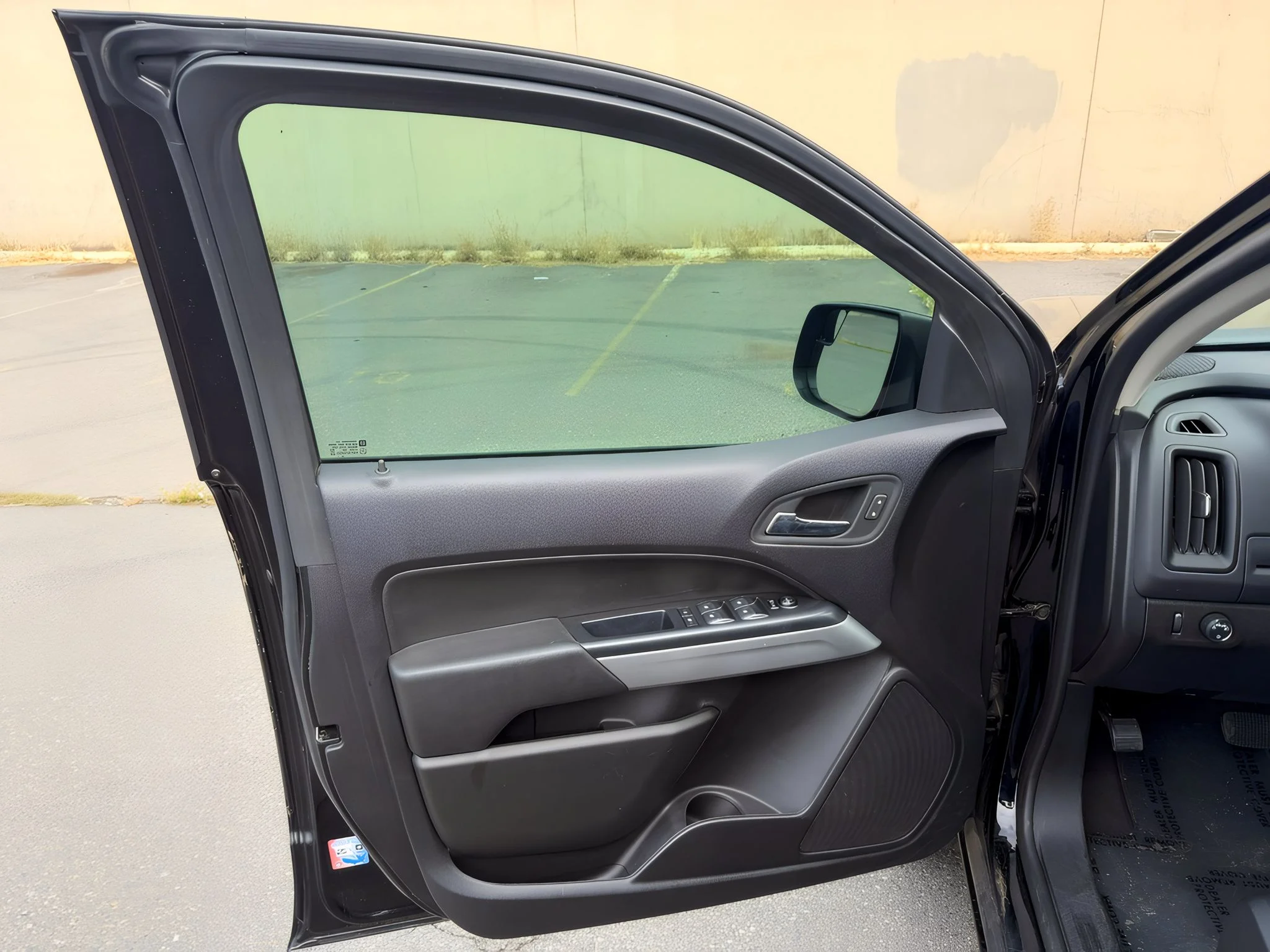 2020 Chevrolet Colorado LT - Photo 14