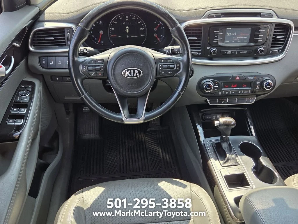 Used 2016 Silver Kia EX image 11