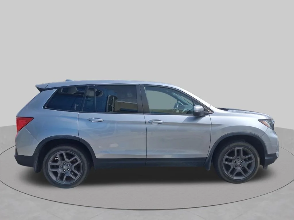 Used 2022  Honda EX-L image 4
