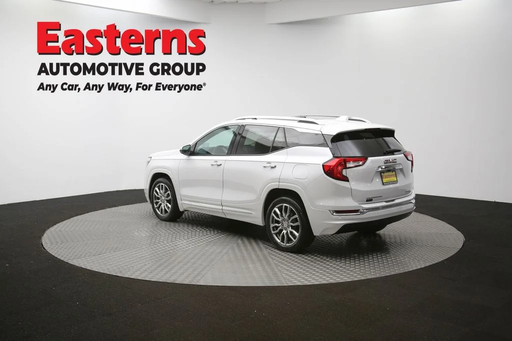 Used 2023 White GMC Denali image 64
