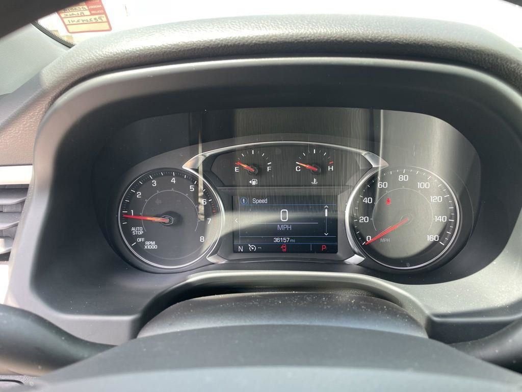 Used 2023 Black GMC SLE image 22