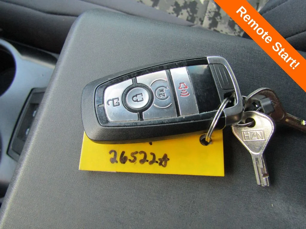 Used 2023 Red Ford Wildtrak image 19