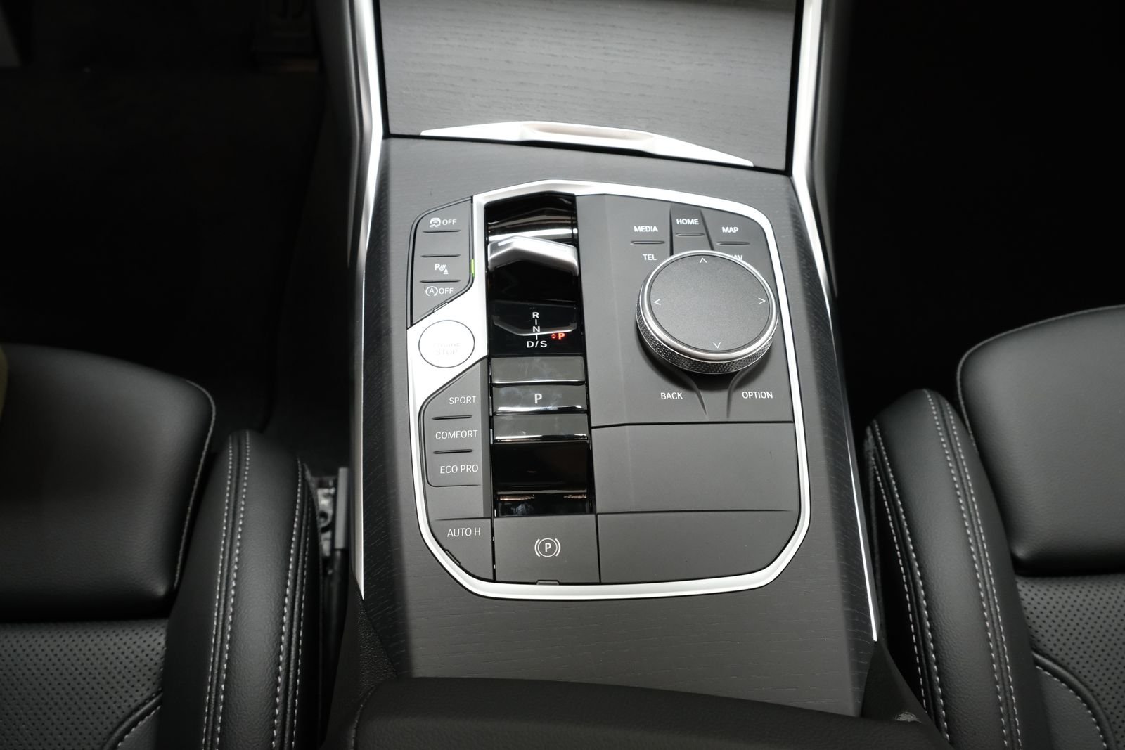 New 2026 Dravit Grey Metallic BMW 330i xDrive image 35