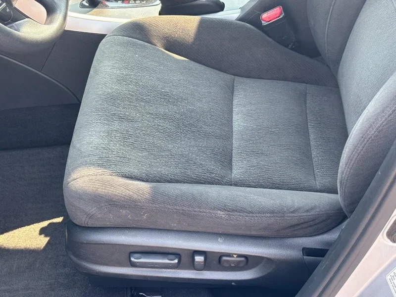 Used 2014 Alabaster Silver Metallic Honda EX image 16