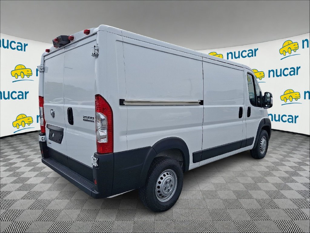 Used 2025 White Ram Base image 7
