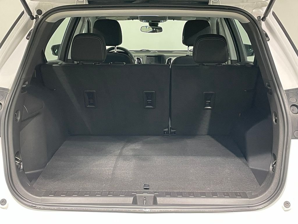 Used 2023 White Chevrolet LS image 5
