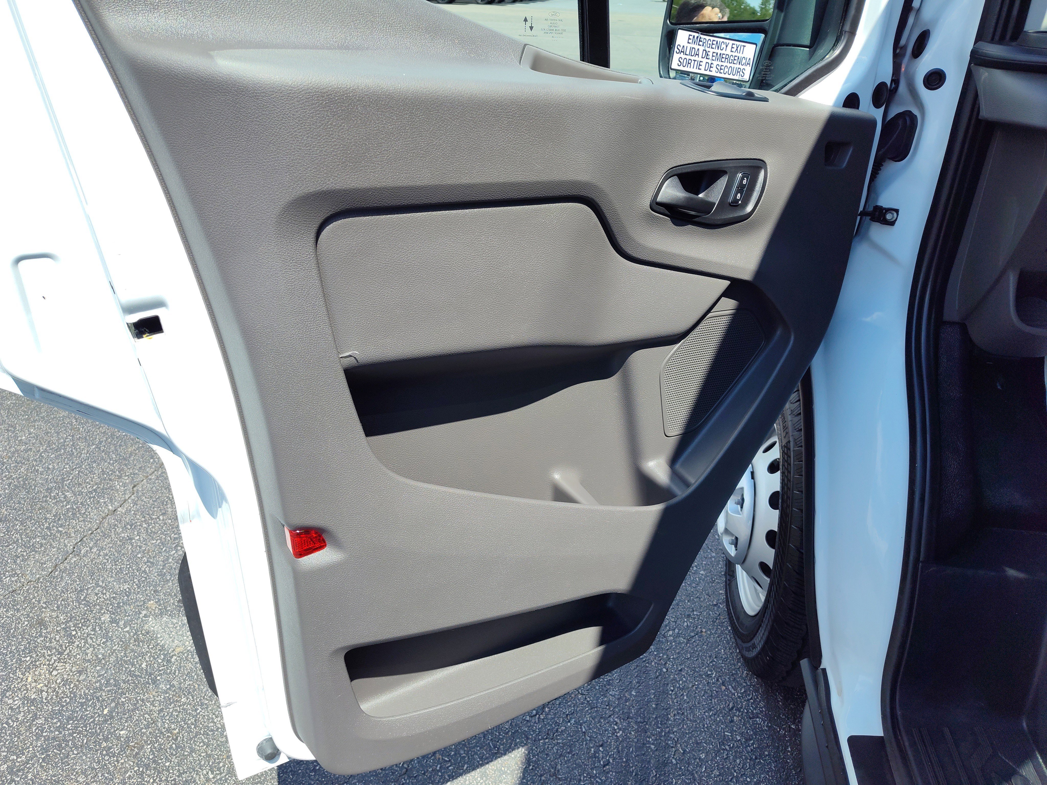 2024 Ford Transit Passenger Van XL - Photo 14