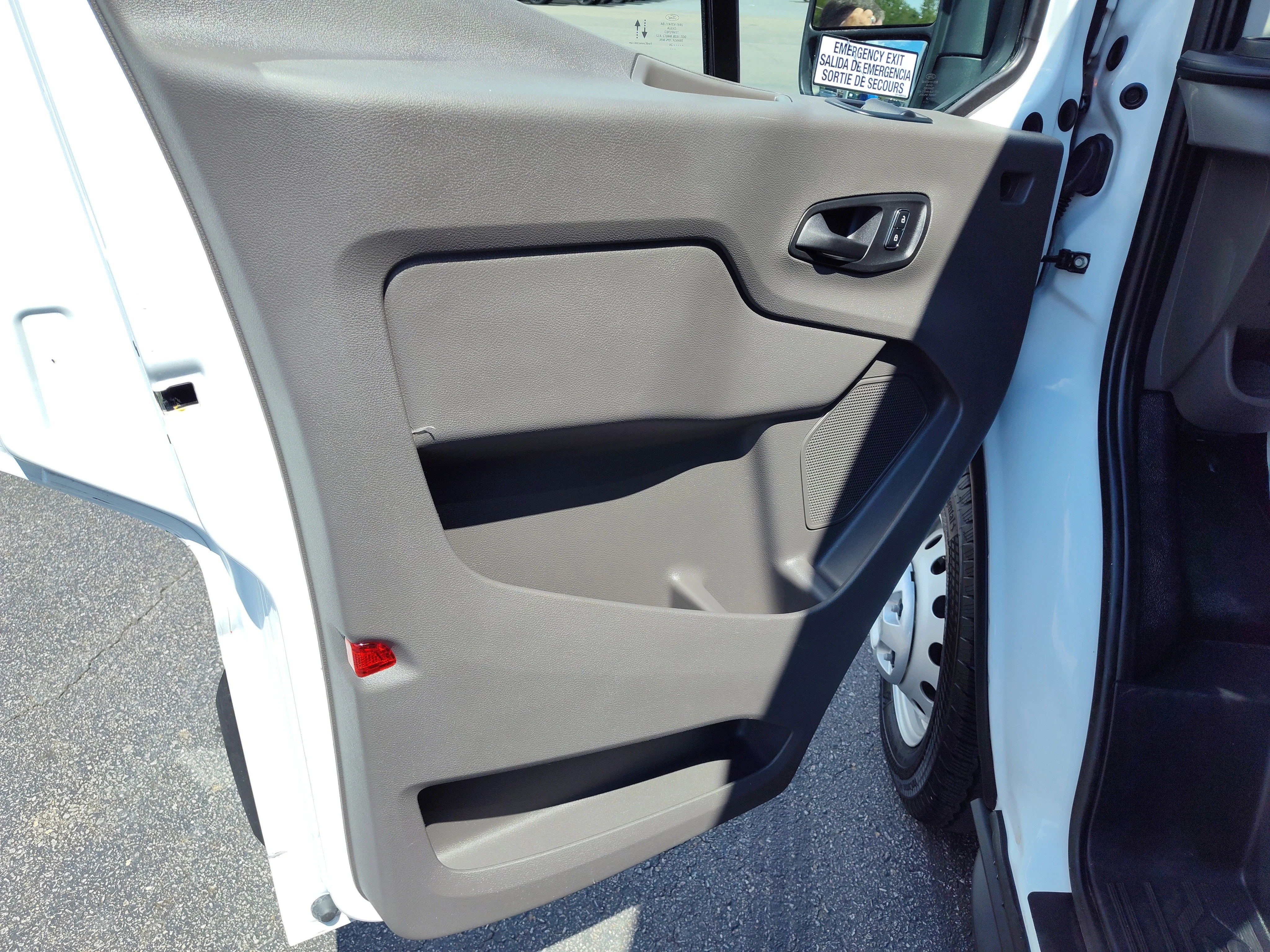 2024 Ford Transit Passenger Van XL - Photo 14