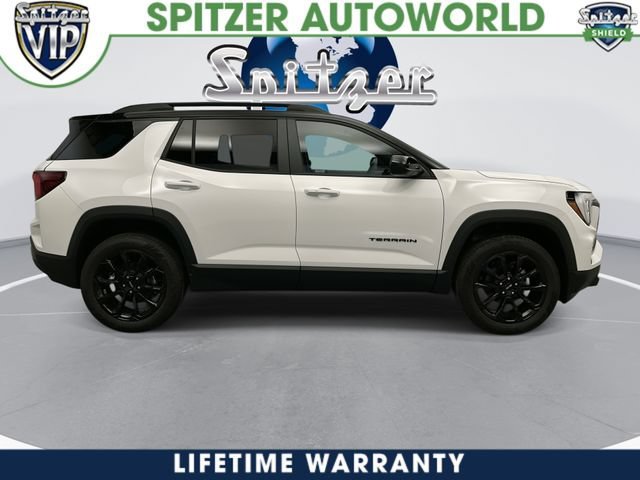 New 2027 Summit White GMC Elevation image 9