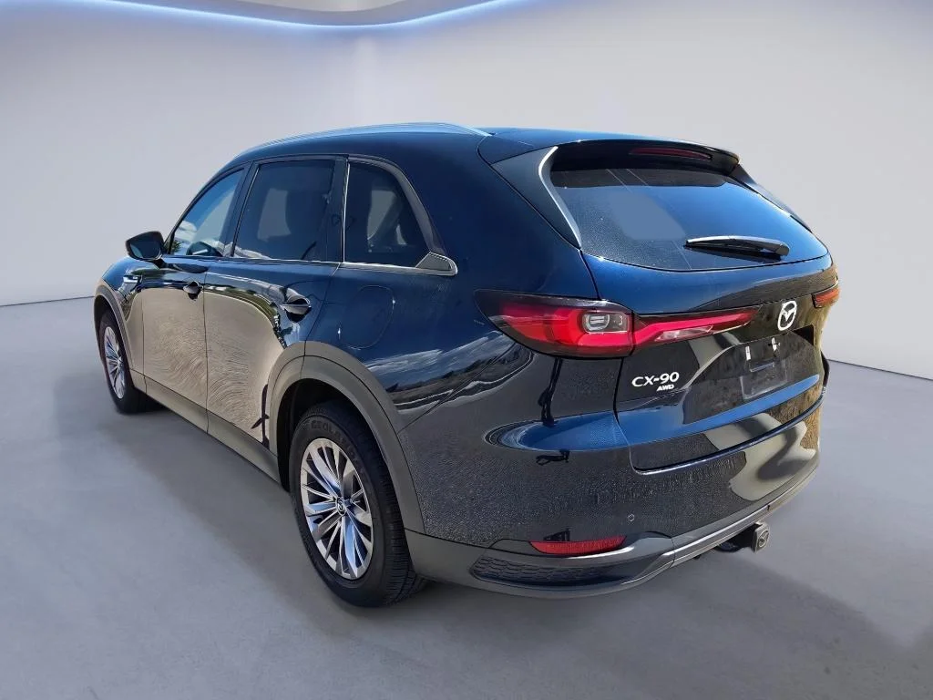 Used 2025 Deep Crystal Blue Mica Mazda Preferred Package image 3