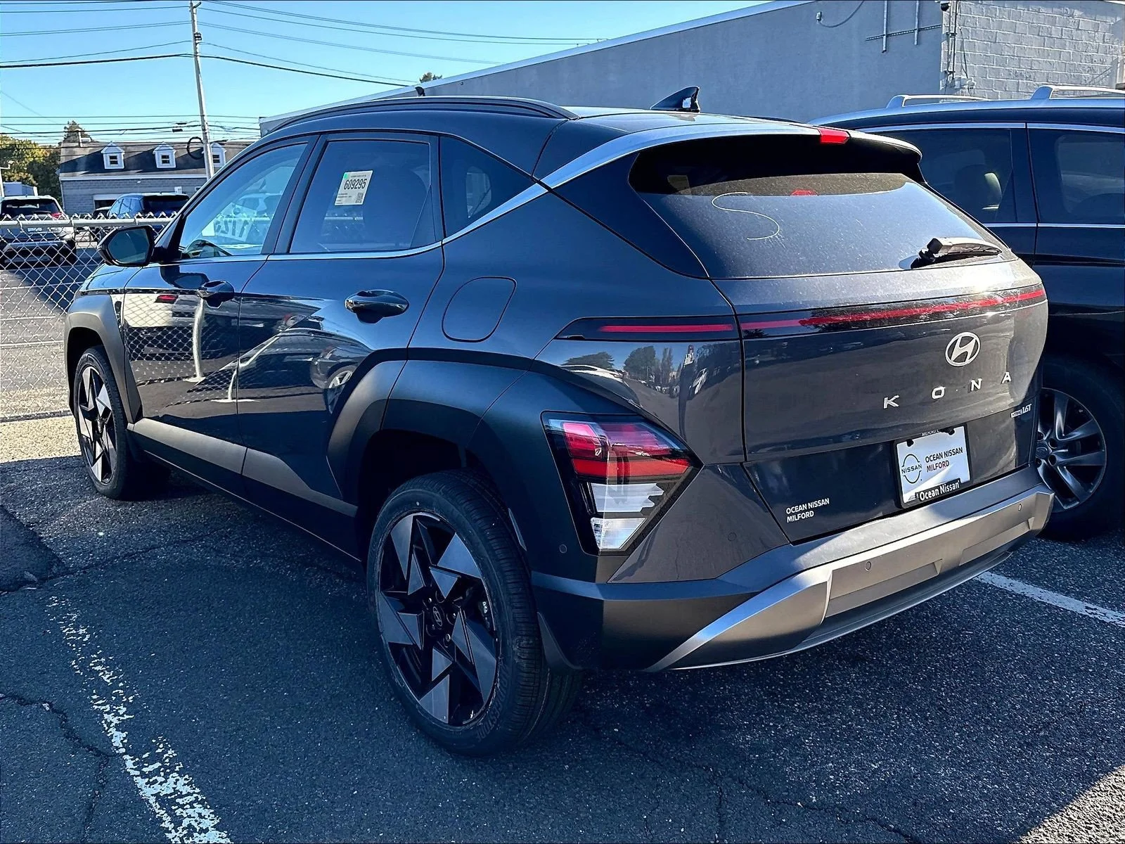 Used 2024 Gray Pearl Hyundai Limited image 3