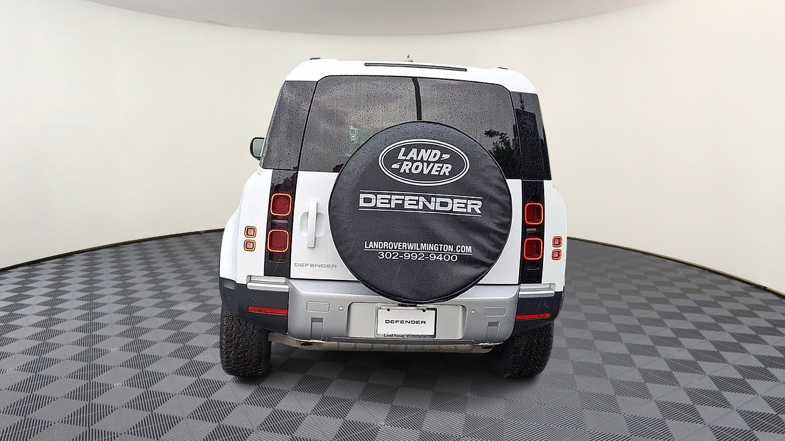 Certified Used 2025 Fuji White - 1AA Land Rover 110 P400 S image 7