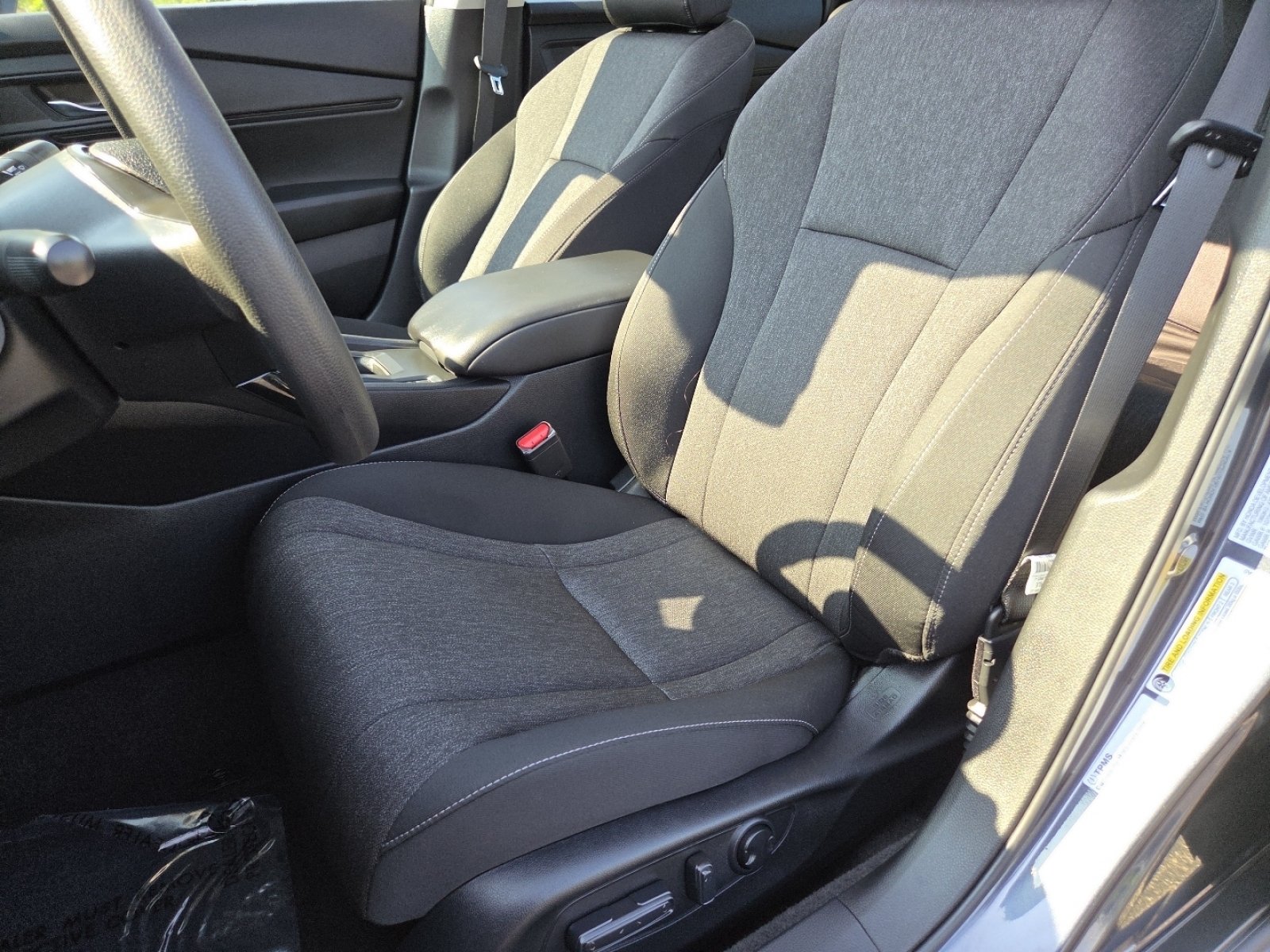 Certified Used 2025 Meteorite Gray Metallic Honda SE image 26