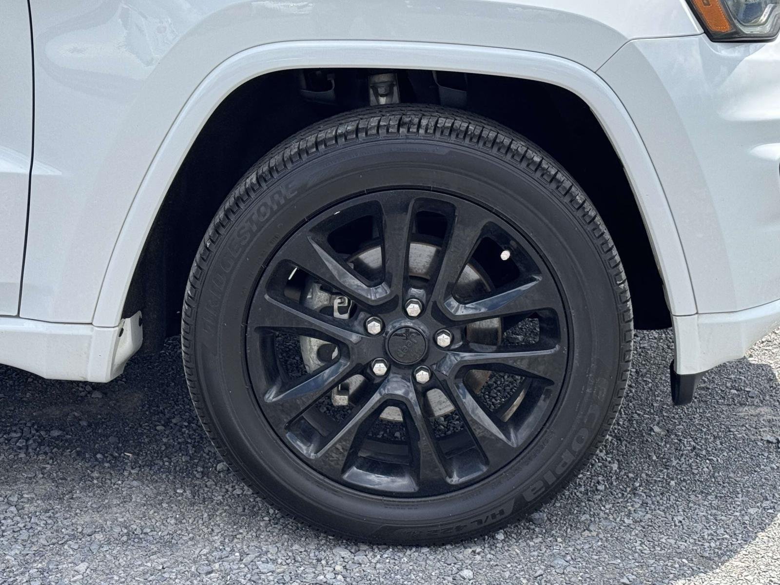 Used 2020 Bright White Clearcoat Jeep Altitude image 27