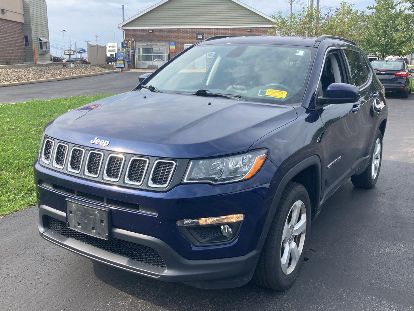 Used 2021 Jazz Blue Pearlcoat Jeep Latitude image 3