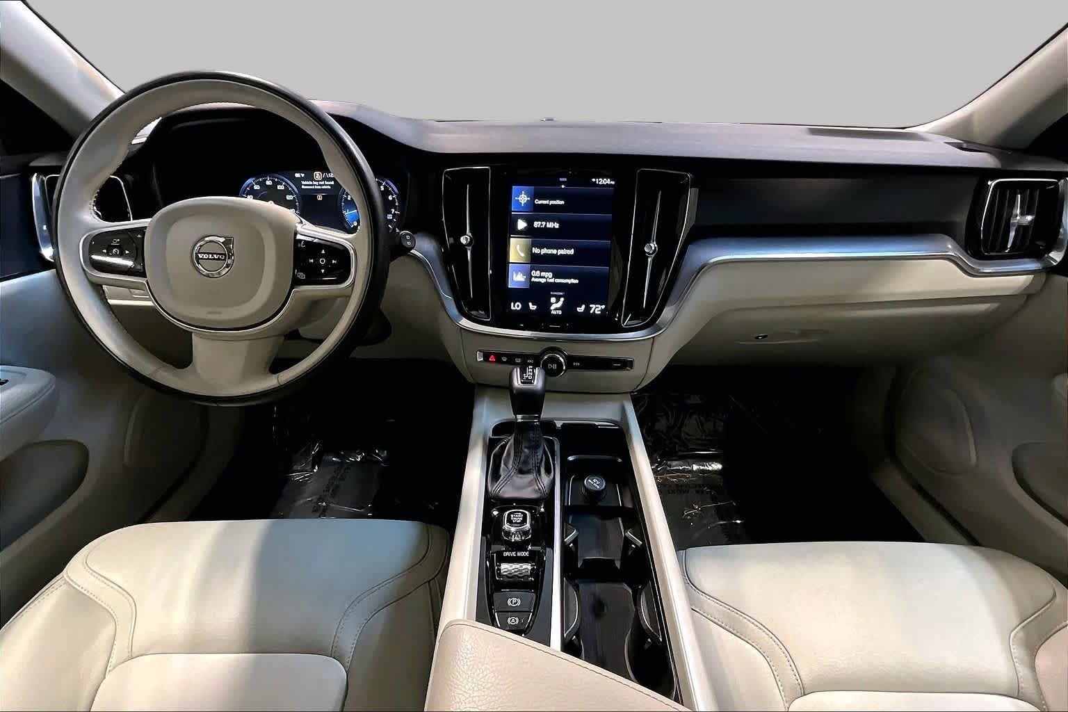 Used 2020 Pine Grey Metallic Volvo  image 15