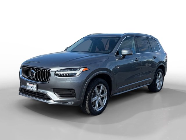 2020 Volvo XC90 T6 Momentum