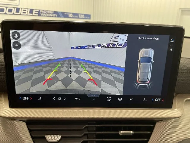 New 2027 Avalanche Gray Ford Active image 17