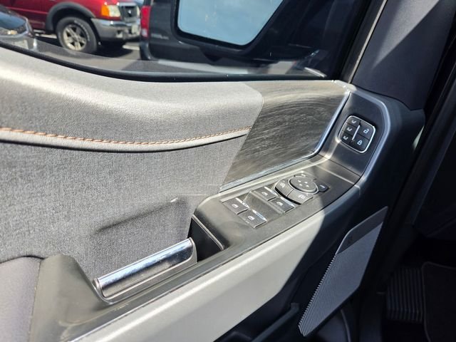 Used 2024 Black Metallic Ford Lariat image 33