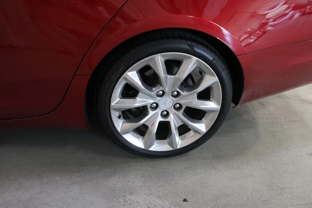 Used 2015 Red Cadillac 3.6L Premium image 36