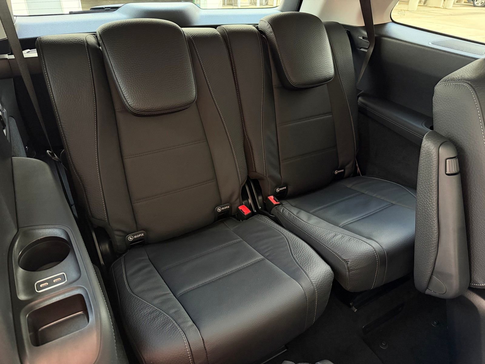 New 2026 Selenite Grey Metallic Mercedes-Benz GLS 450 image 18