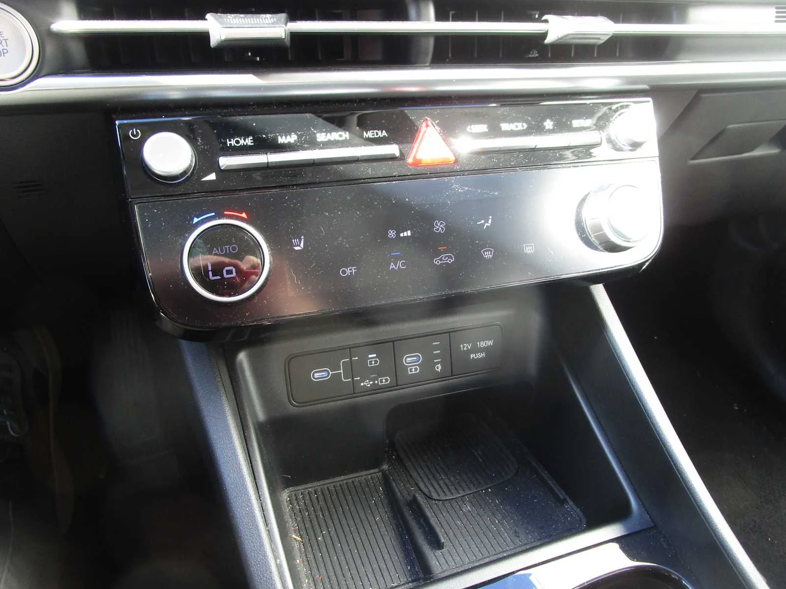 Used 2025 Serenity White Pearl Hyundai SEL Convenience image 20