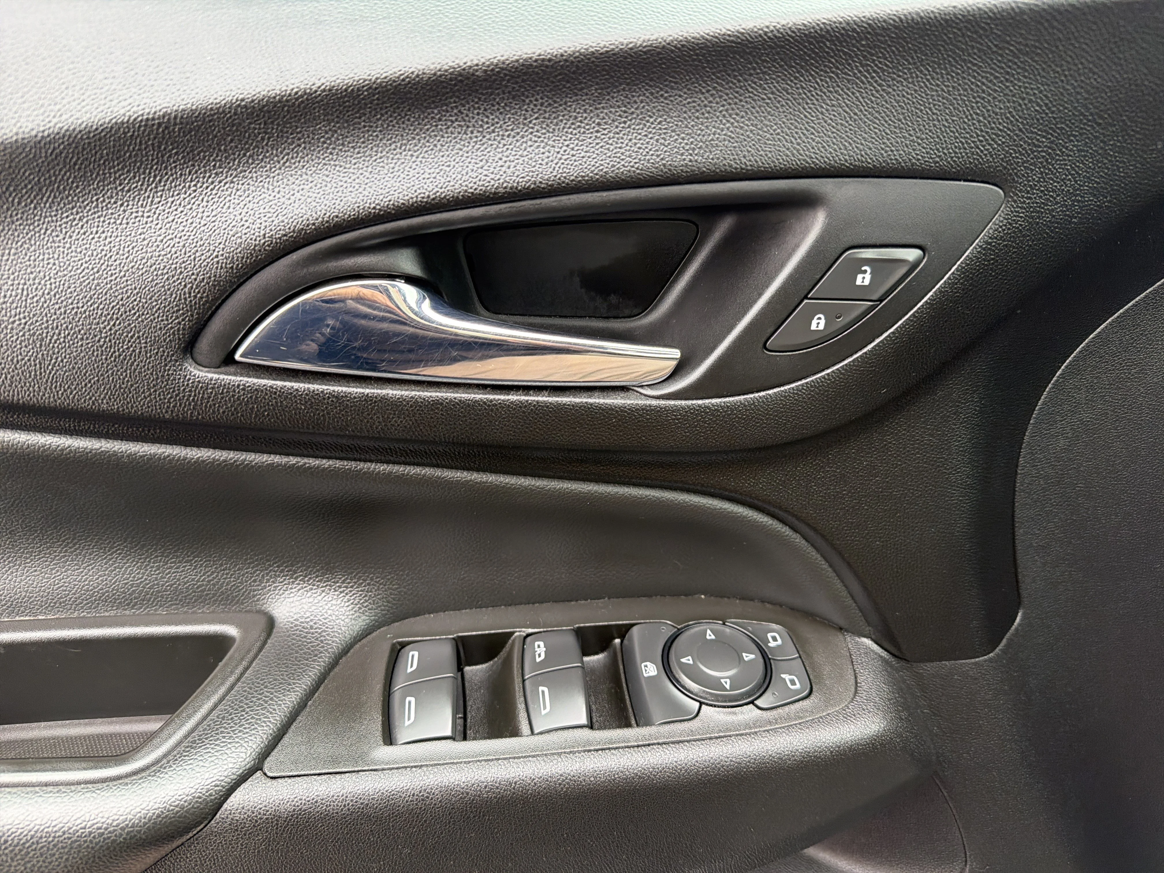 Used 2021 Midnight Blue Metallic Chevrolet LT image 19