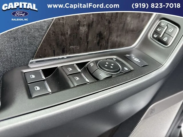 Used 2023 Gray Ford Lariat image 21