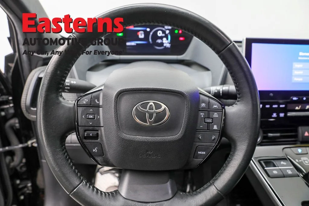 Used 2023 Black Toyota XLE image 10