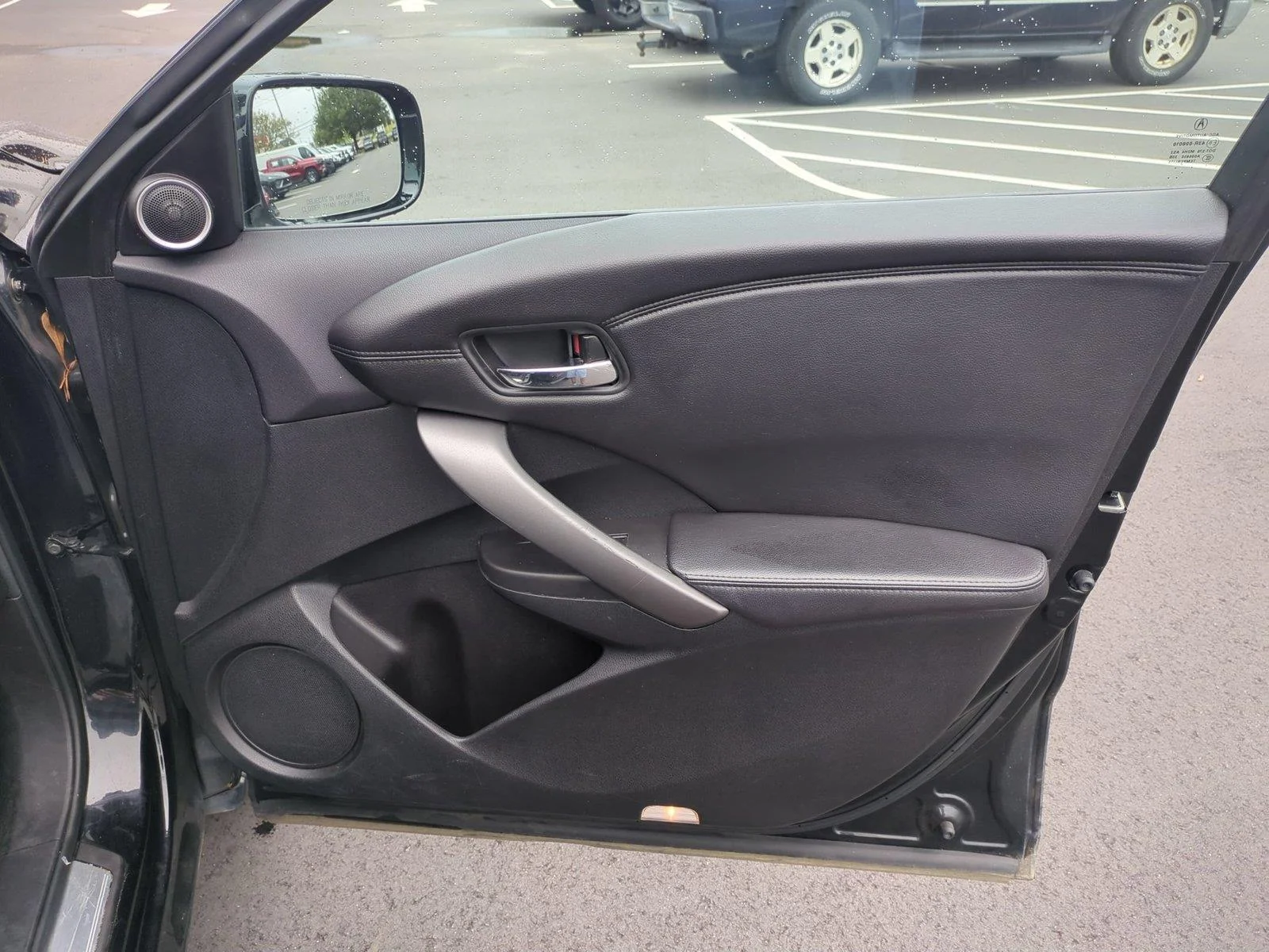 Used 2015 Crystal Black Pearl Acura  image 36