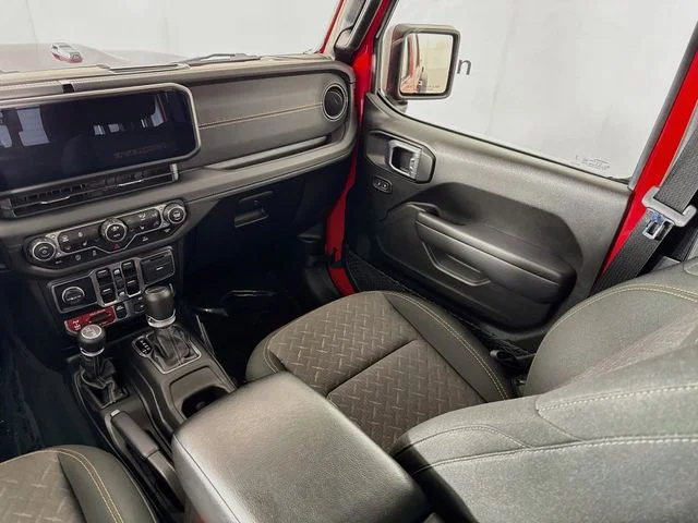 Used 2024 Red Jeep Mojave image 22