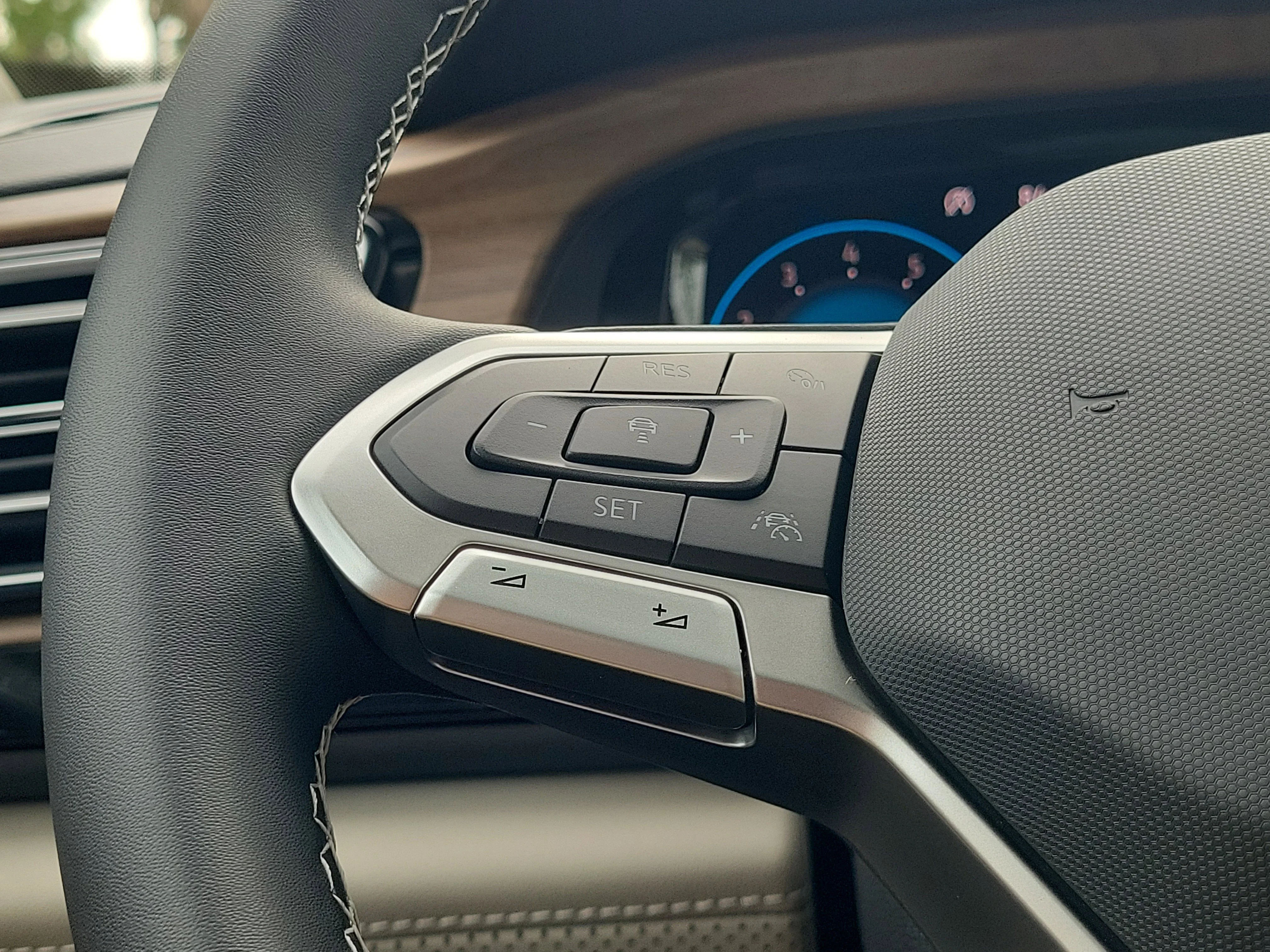 New 2026 Gray Volkswagen SE w/Technology image 19