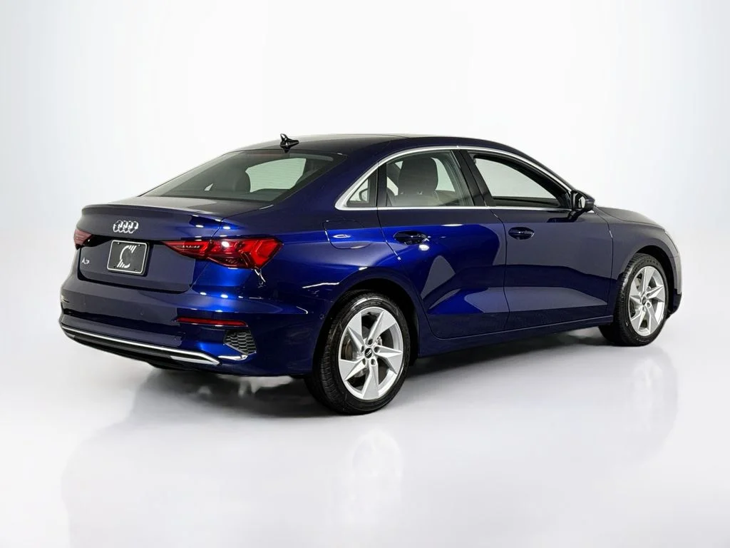 Used 2023 Navarra Blue Metallic Audi 40 Premium Plus image 5