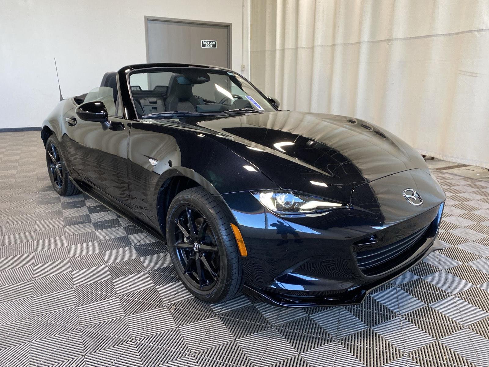 Certified Used 2025 Jet Black Mica Mazda Sport image 9
