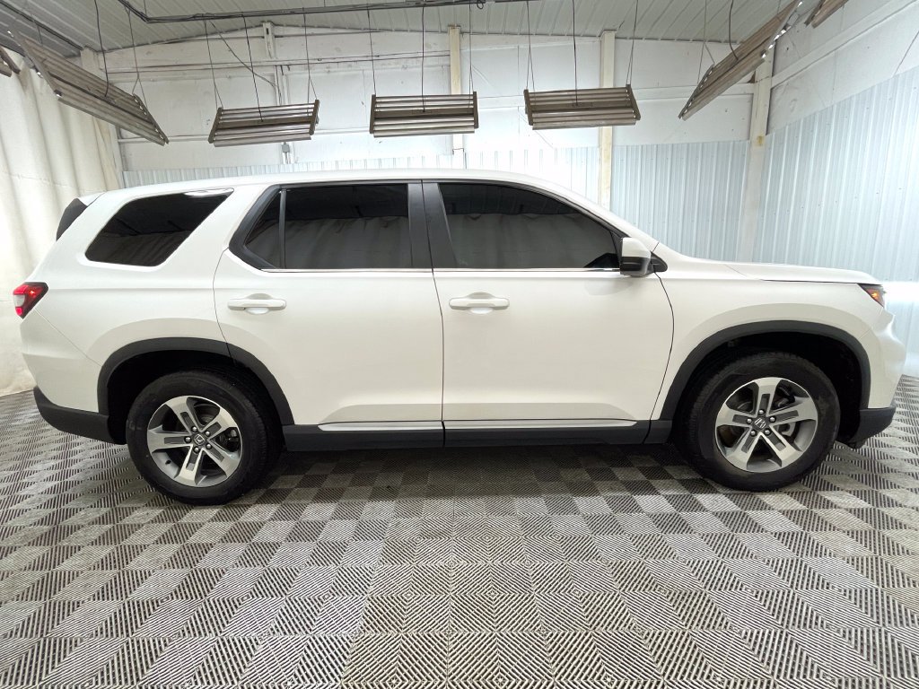 2025 Honda Pilot EX-L - Photo 19