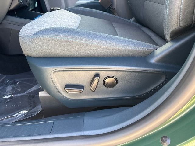 Used 2025 Green Ford XLT image 14