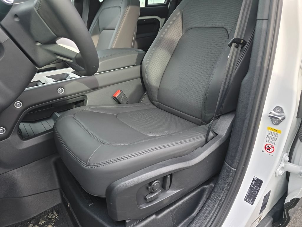 2026 Land Rover Defender X-Dynamic SE - Photo 38