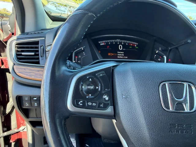 Used 2019 Basque Red Pearl II Honda Touring image 18