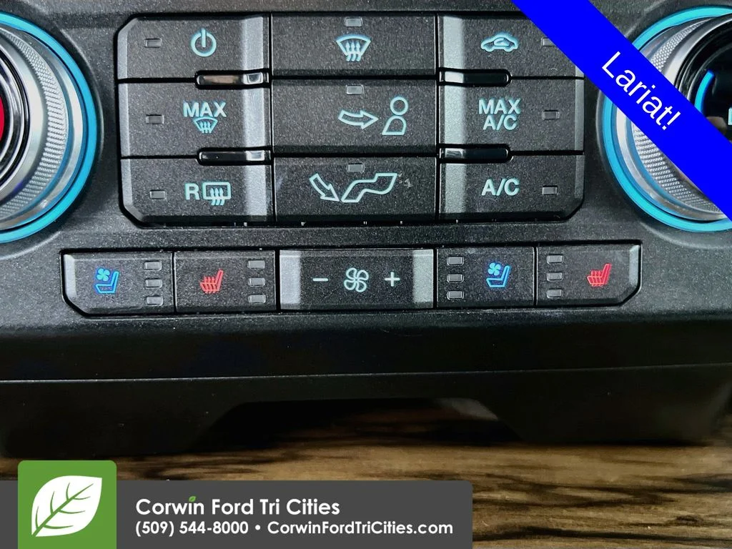Used 2019 White Ford Lariat image 23