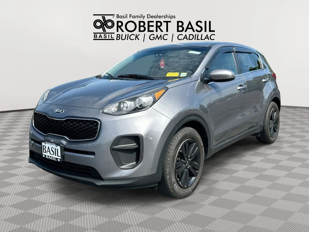 Used 2017 Silver Kia LX image 1