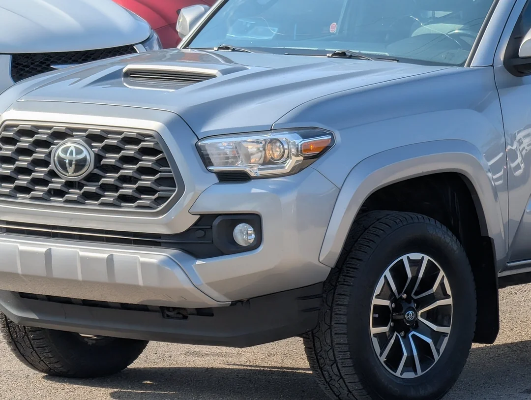 Certified Used 2020 Silver Toyota TRD Sport Double Cab - - 4WD - 8 Touch screen - Toyota Safety Sense - Lane Departure & More! image 10