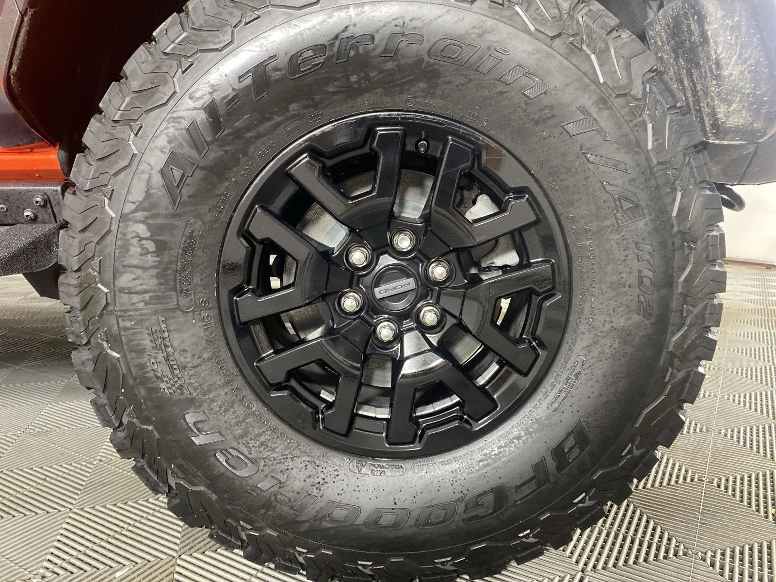 Used 2022 Orange Ford Raptor image 12