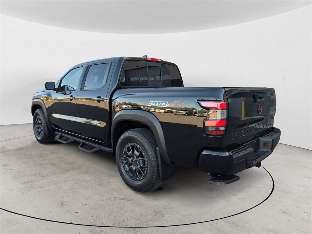 2022 Nissan Frontier PRO-4X photo 3