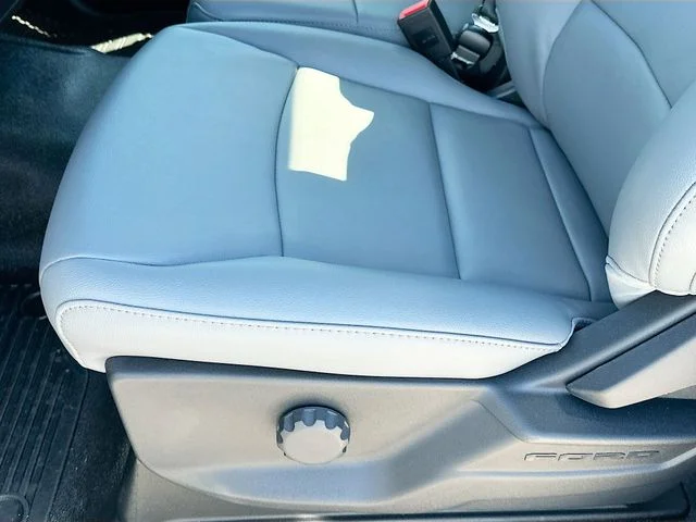 New 2026 Oxford White Ford XL image 13