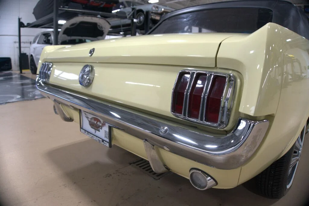 Used 1966 Yellow Ford  image 21